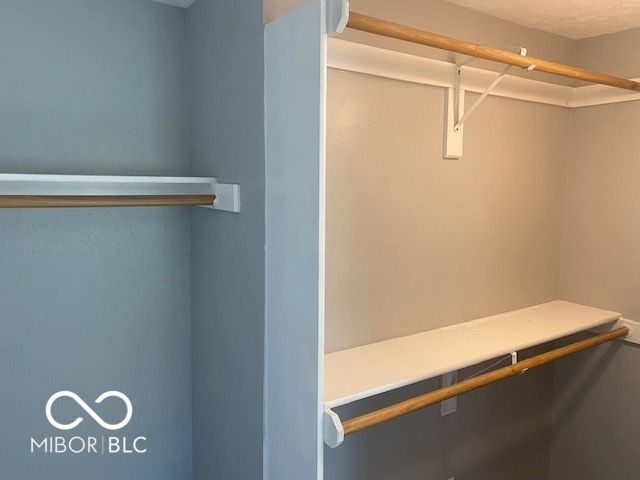 1701 S 9th Avenue, Beech Grove, IN 46107