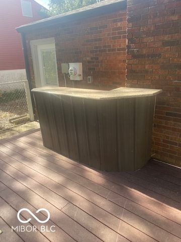 1701 S 9th Avenue, Beech Grove, IN 46107