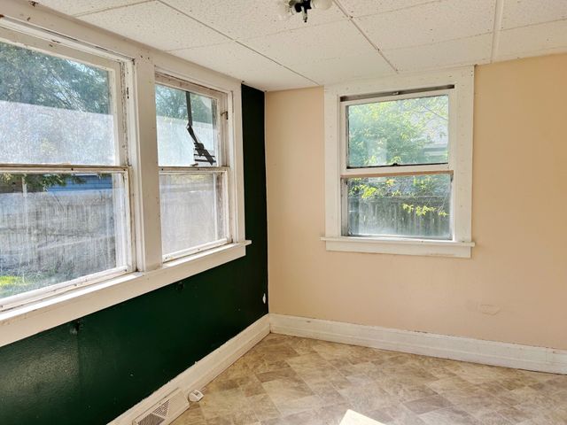 2023 SE 6th Street, Des Moines, IA 50315