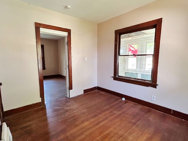 2023 SE 6th Street, Des Moines, IA 50315