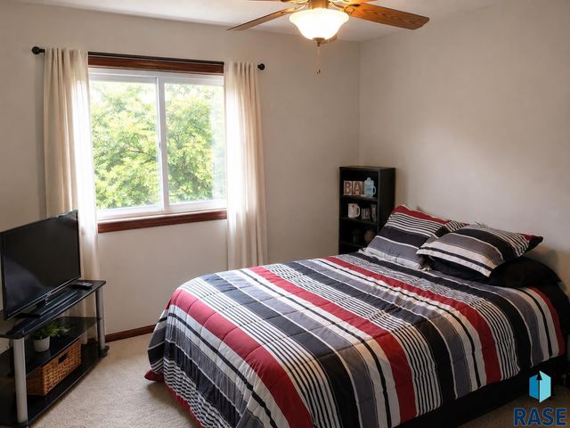 5609 S Cain Ave Avenue, Sioux Falls, SD 57106