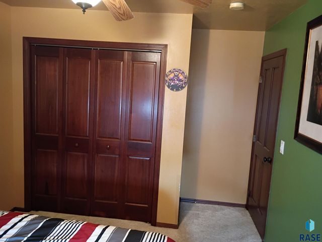 5609 S Cain Ave Avenue, Sioux Falls, SD 57106