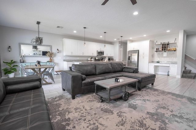 11985 Park Central, Royal Palm Beach, FL 33411