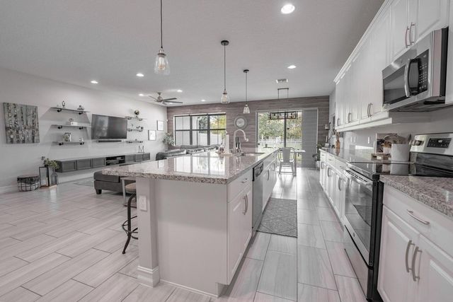 11985 Park Central, Royal Palm Beach, FL 33411