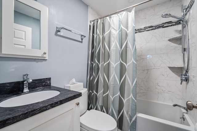 1210 Greendale Ave 311, Needham, MA 02492