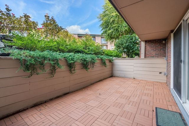 1210 Greendale Ave 311, Needham, MA 02492