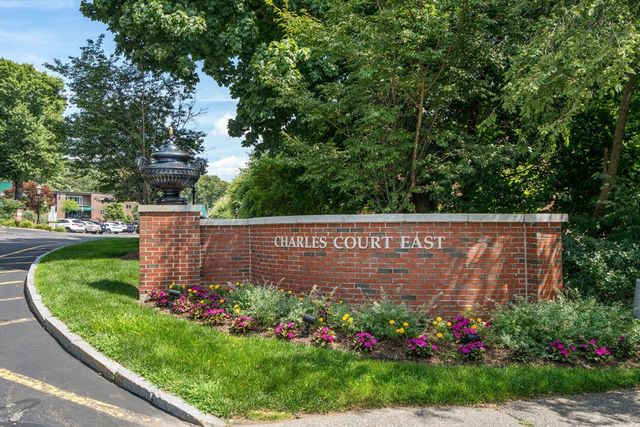1210 Greendale Ave 311, Needham, MA 02492