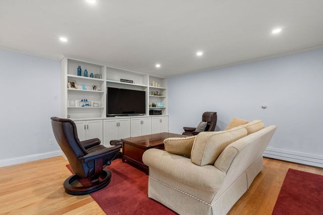 1210 Greendale Ave 311, Needham, MA 02492