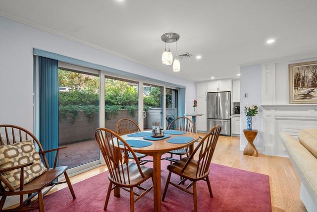1210 Greendale Ave 311, Needham, MA 02492