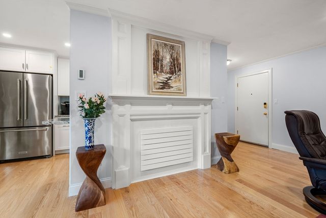 1210 Greendale Ave 311, Needham, MA 02492
