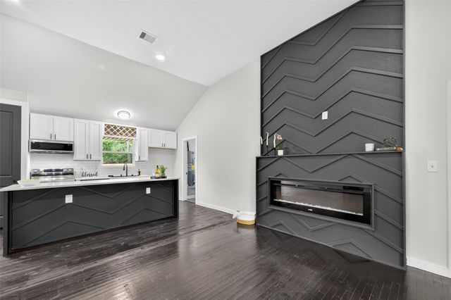 209 Leago Street, Houston, TX 77022