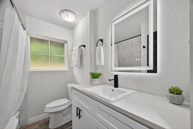 209 Leago Street, Houston, TX 77022