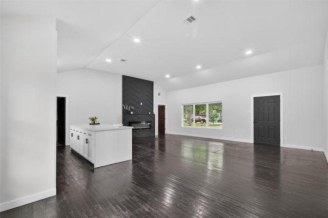 209 Leago Street, Houston, TX 77022