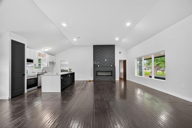 209 Leago Street, Houston, TX 77022