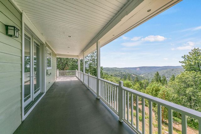 6060 Keeble Ln, Camino, CA 95709
