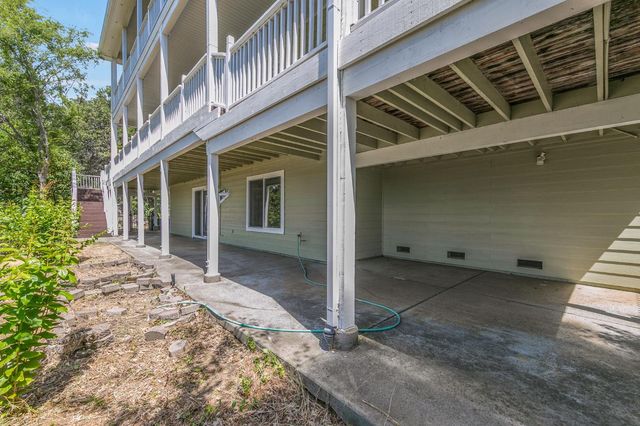 6060 Keeble Ln, Camino, CA 95709