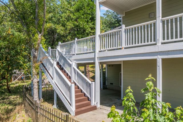 6060 Keeble Ln, Camino, CA 95709