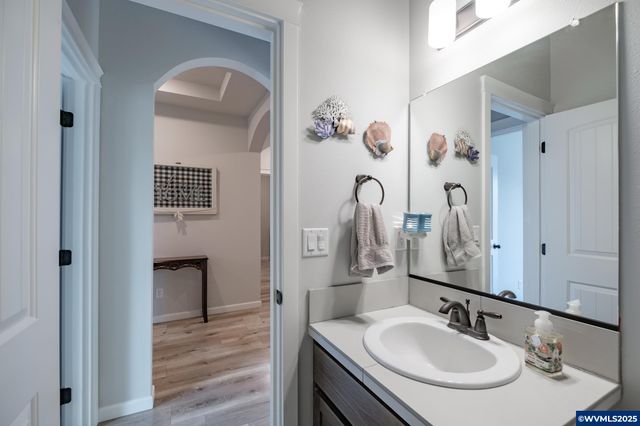 621 Clover Ct, Aumsville, OR 97325