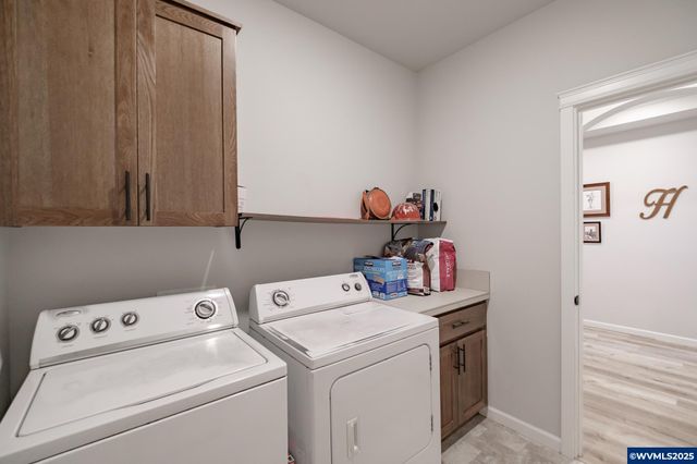621 Clover Ct, Aumsville, OR 97325