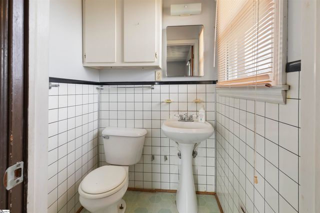 5185 Bible Church Road, Boiling Springs, SC 29316