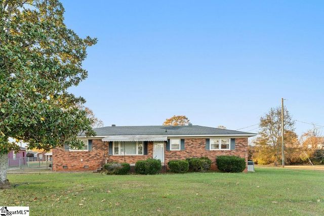 5185 Bible Church Road, Boiling Springs, SC 29316