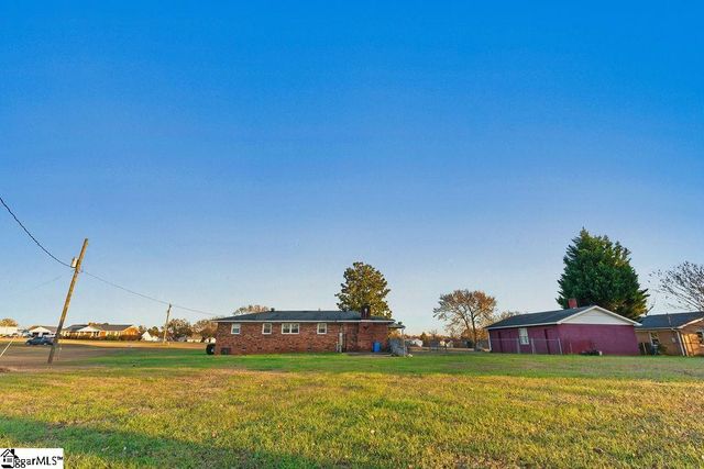 5185 Bible Church Road, Boiling Springs, SC 29316