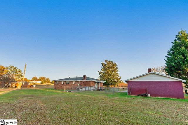 5185 Bible Church Road, Boiling Springs, SC 29316