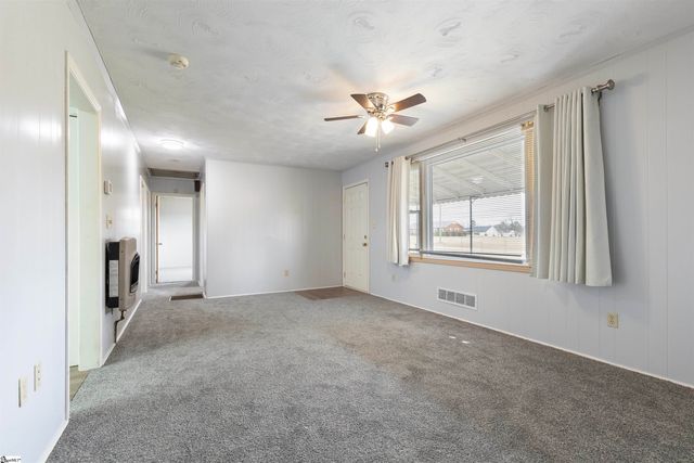 5185 Bible Church Road, Boiling Springs, SC 29316