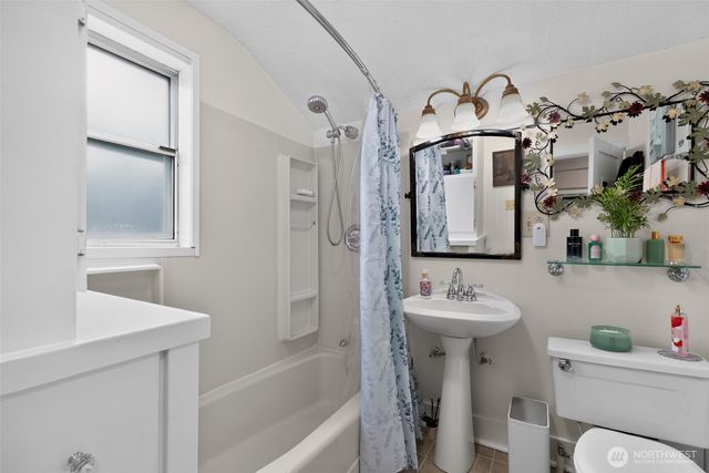 18812 NE 133rd Street, Woodinville, WA 98072
