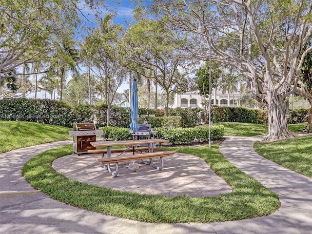 1301 E Hillsboro Boulevard 307, Deerfield Beach, FL 33441