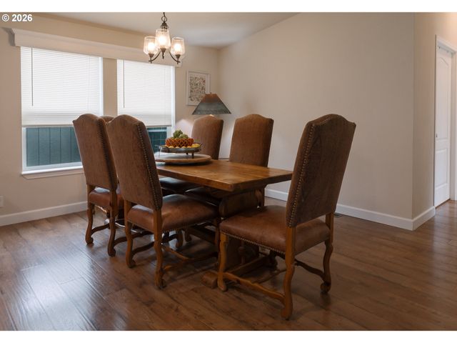 11520 Sw ROYAL VILLA Dr, Tigard, OR 97224