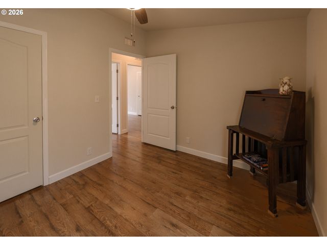 11520 Sw ROYAL VILLA Dr, Tigard, OR 97224