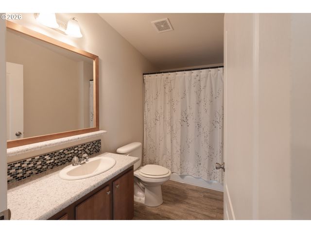 11520 Sw ROYAL VILLA Dr, Tigard, OR 97224