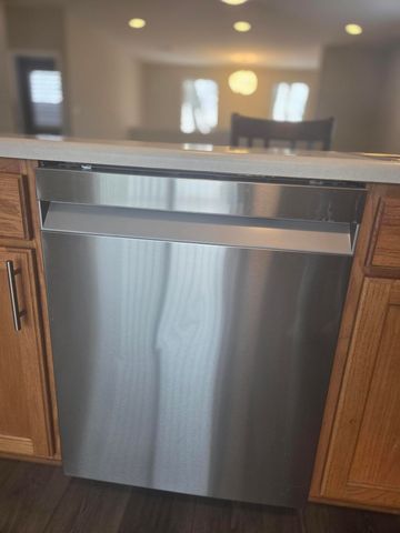 1036 Crimson Clover Way, Schererville, IN 46375