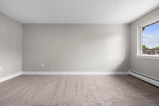 45 Churchill Way 45, Newington, CT 06111