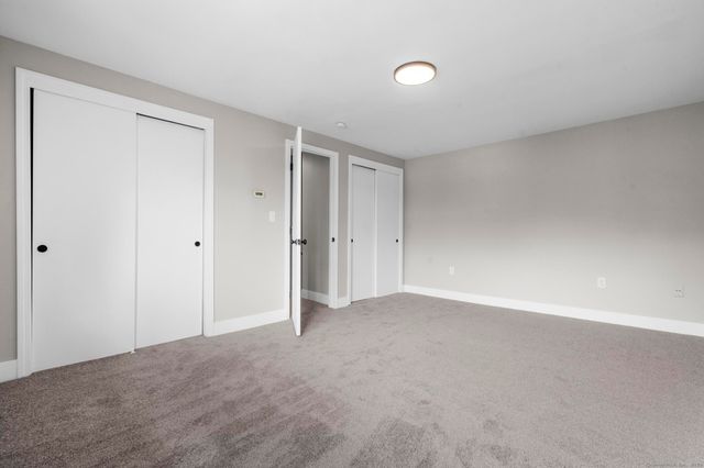 45 Churchill Way 45, Newington, CT 06111
