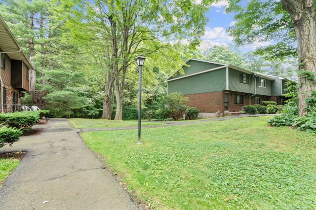 45 Churchill Way 45, Newington, CT 06111
