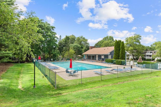 45 Churchill Way 45, Newington, CT 06111