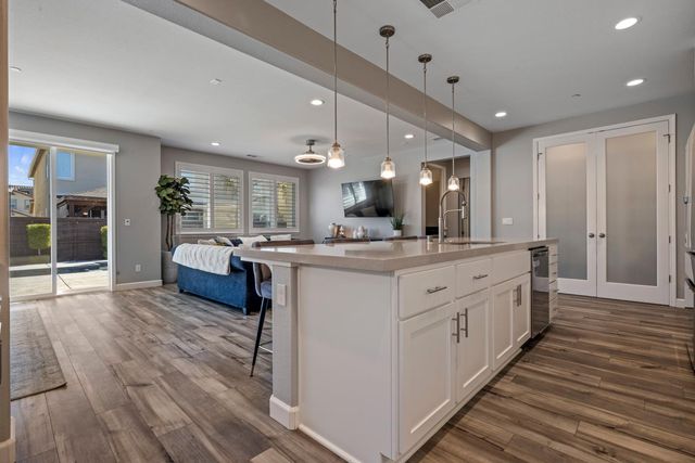 1894 Trulyn Ave, Manteca, CA 95337