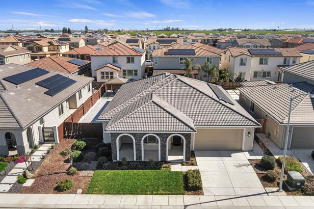 1894 Trulyn Ave, Manteca, CA 95337