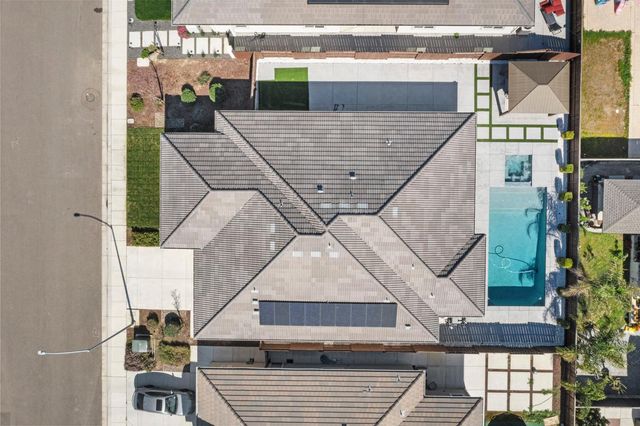 1894 Trulyn Ave, Manteca, CA 95337