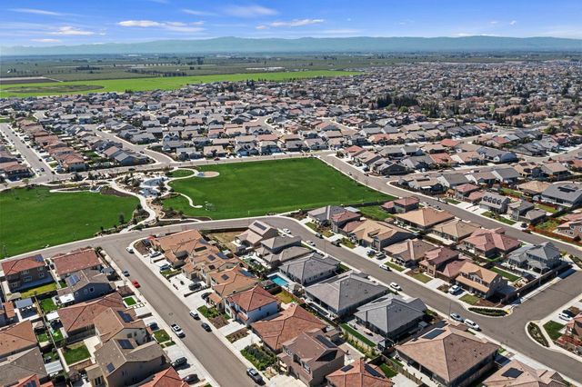 1894 Trulyn Ave, Manteca, CA 95337