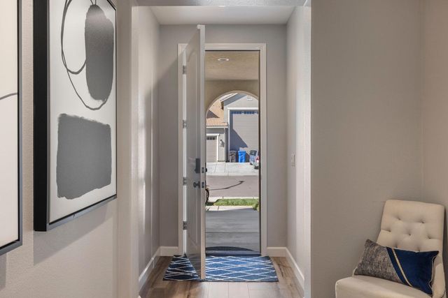 1894 Trulyn Ave, Manteca, CA 95337