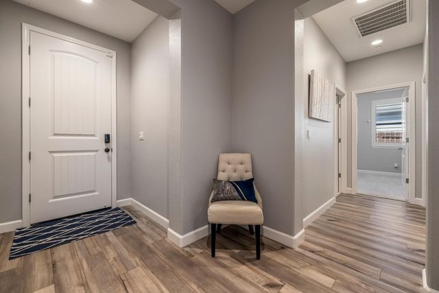 1894 Trulyn Ave, Manteca, CA 95337