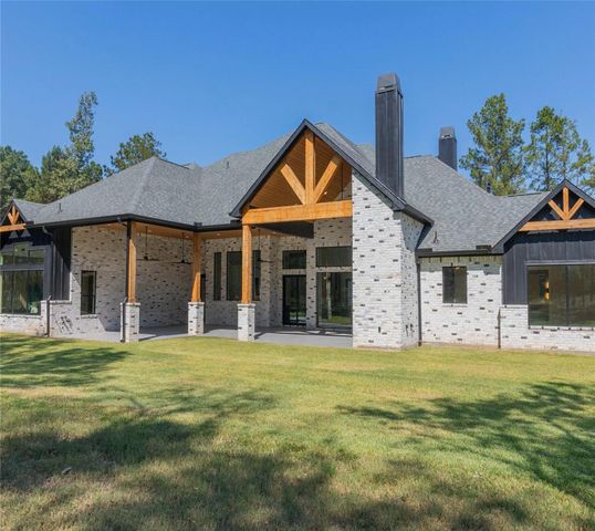 7471 High Meadow Ridge Drive, Montgomery, TX 77316