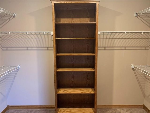 513 Brooklyn Court, Frontenac, KS 66763