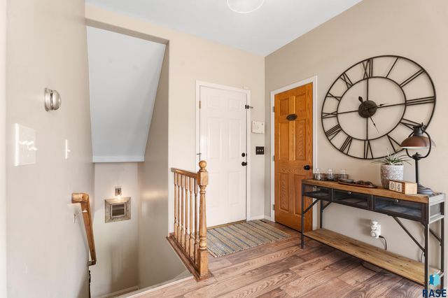 3259 S Grace Ave Avenue, Sioux Falls, SD 57103