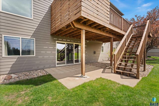 3259 S Grace Ave Avenue, Sioux Falls, SD 57103