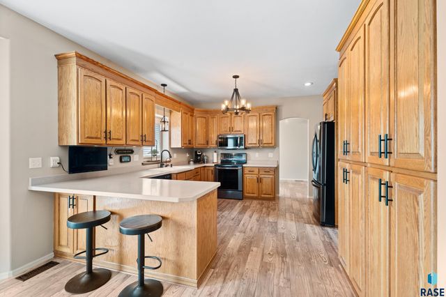 3259 S Grace Ave Avenue, Sioux Falls, SD 57103