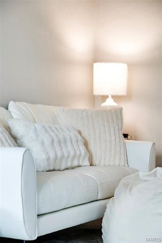 435 N Clay Avenue, Ferguson, MO 63135